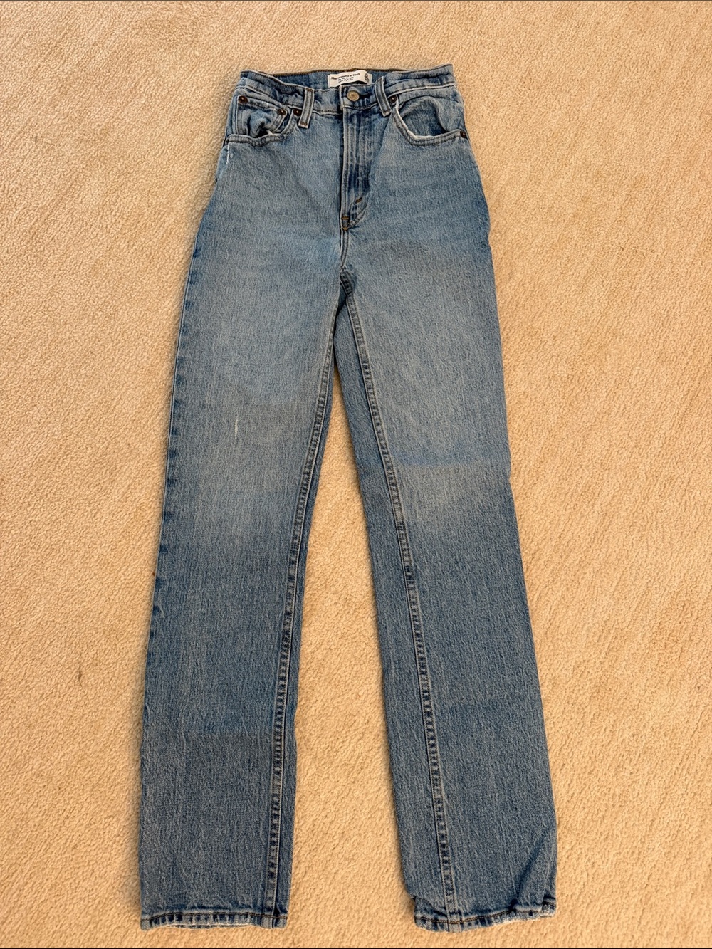 Abercrombie & Fitch High-Rise Straight Jeans - Medium Blue